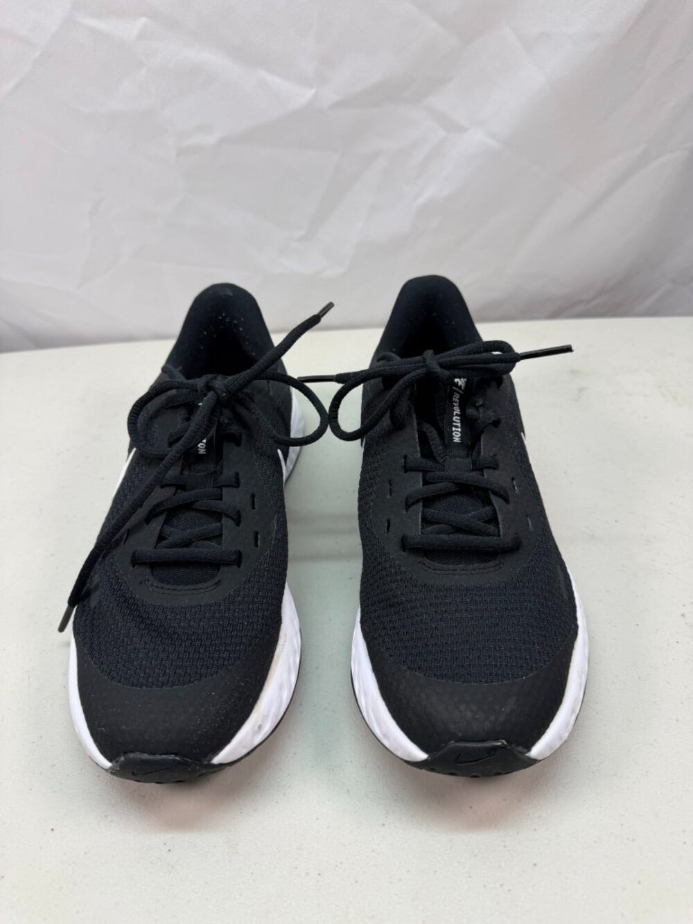 Nike Revolution Black Athletic Sneakers Shoes Boys Youth Size 5Y Running